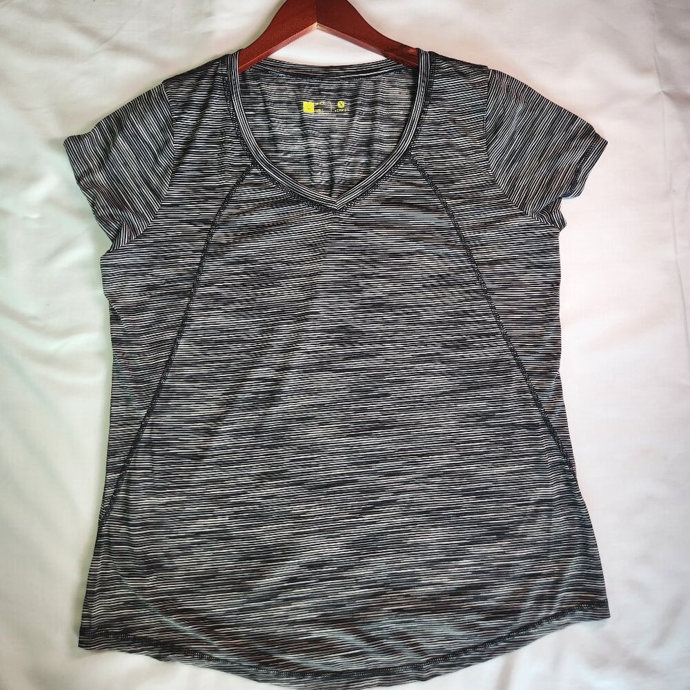 Xersion Women's Activewear Top Black/white size large